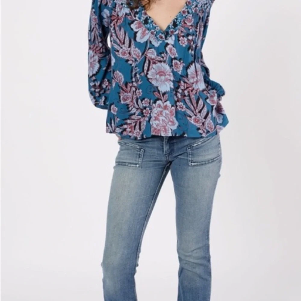 Floral V-Neck Blue Blouse - Picture 2 of 6